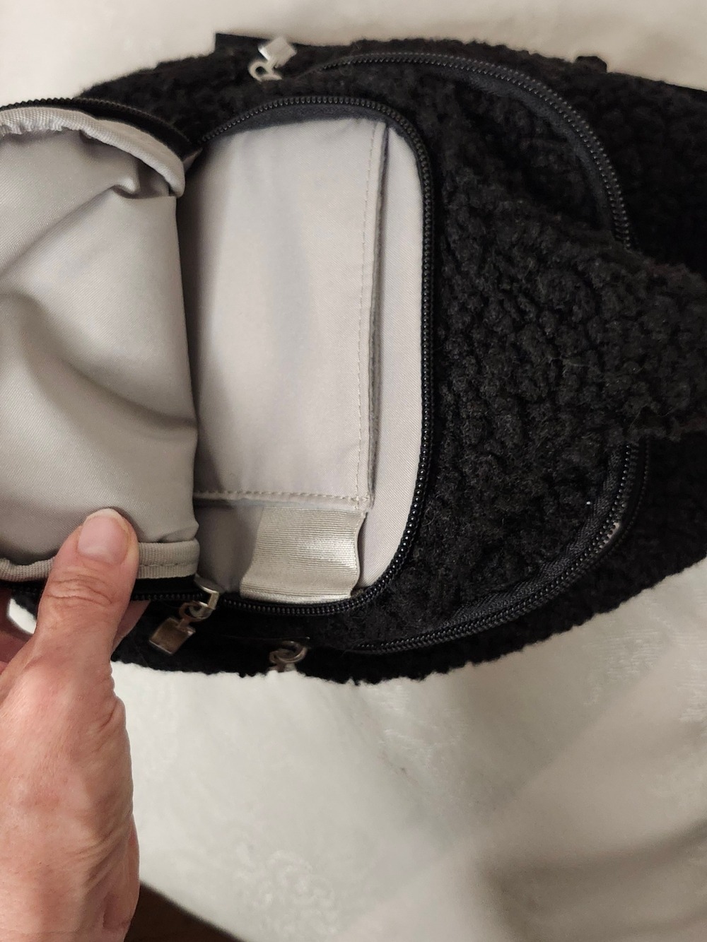 Baggallini Black Sherpa Sling Bag with Silver Logo - Picture 9 of 11